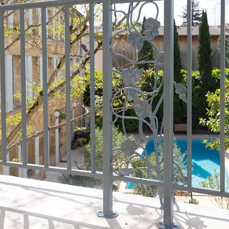 Le Clos D'argenson לינה וארוחת בוקר