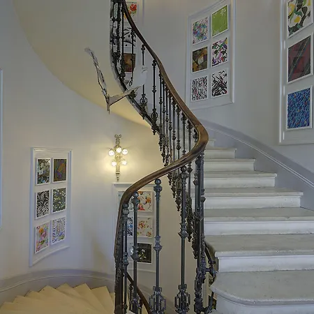 Bed & Breakfast Maison Argenson 4*